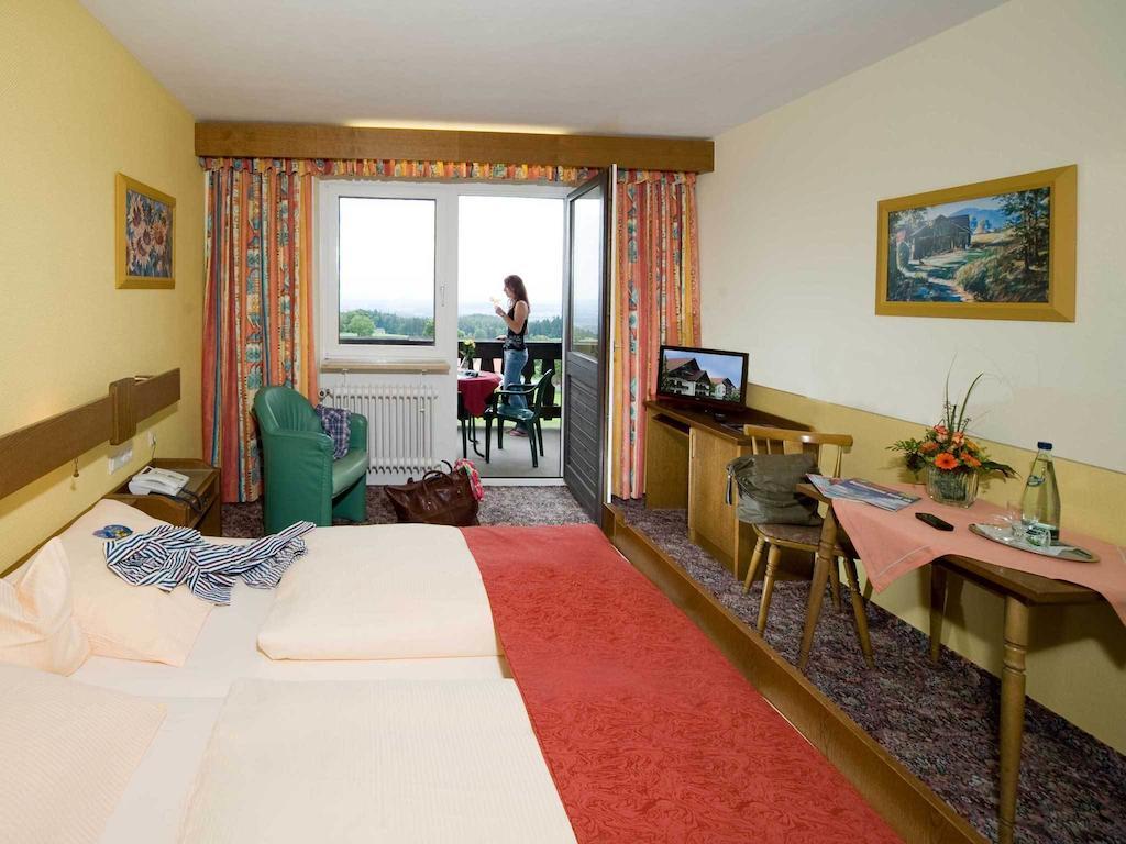 Hotel Steinwaldhaus Erbendorf Zimmer foto